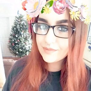 Meet your Posher, Briana